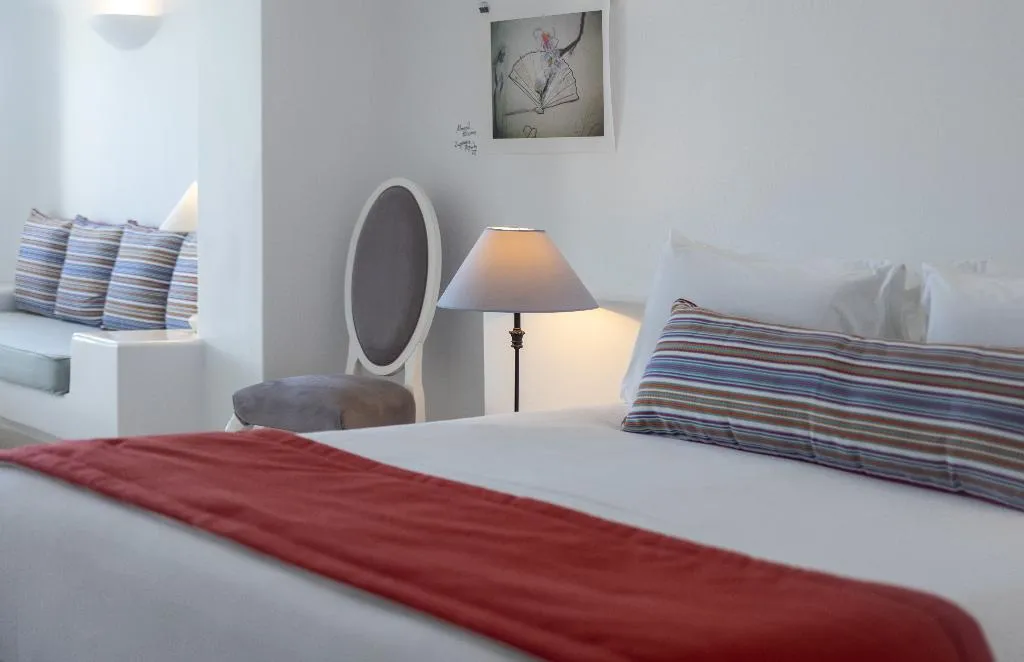 SUITE WITH JACUZZI Room, Amber Light Villas, Santorini