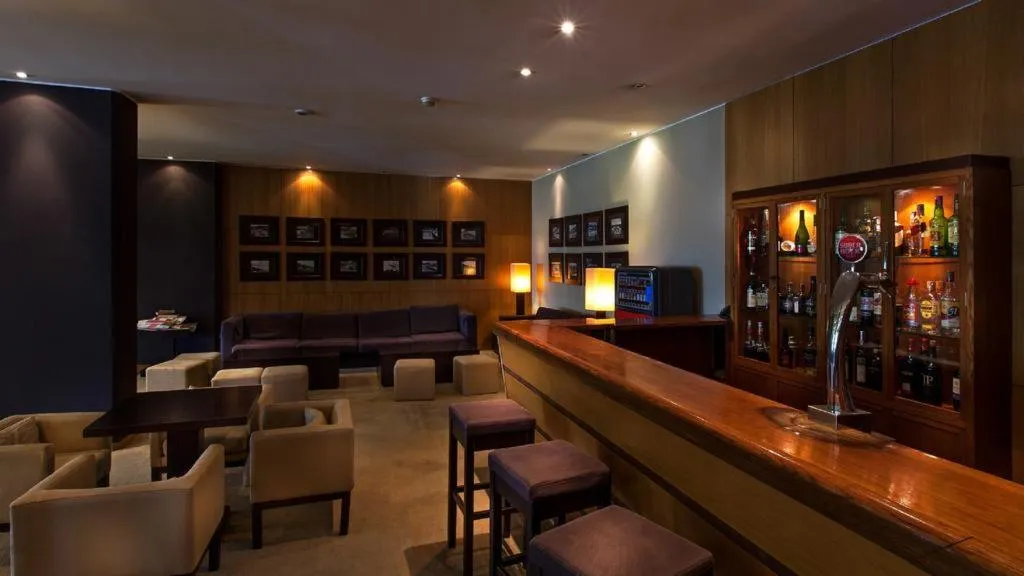 Bar, Carcavelos Beach Hotel, Lisbon