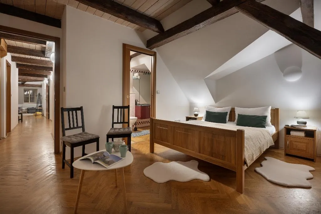 APARTMENT THREE BEDROOMS Room, Boutique Apartments White Swan, Prague