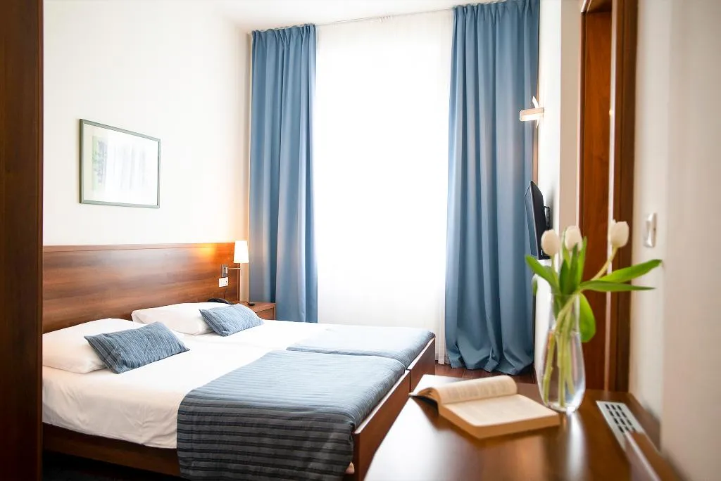 DOUBLE PREMIUM Room, Aminess Vival Velaris Resort, Split