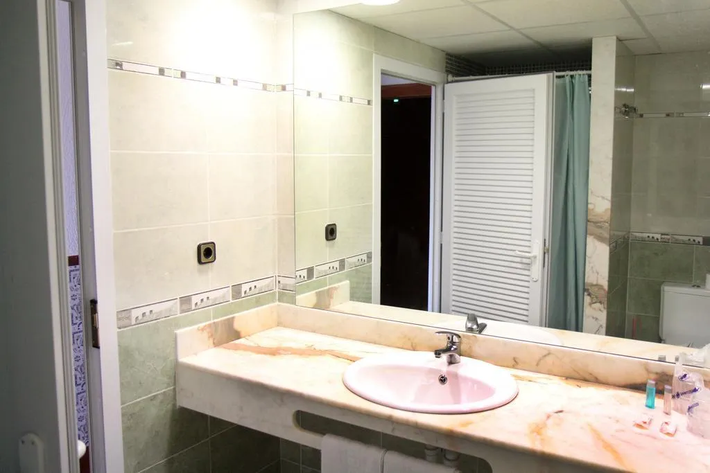 DOUBLE HARBOUR VIEW Room, Univers, Costa Brava