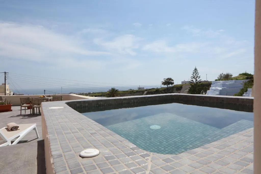 Sports and Entertainment, Nomikos Mansion, Santorini