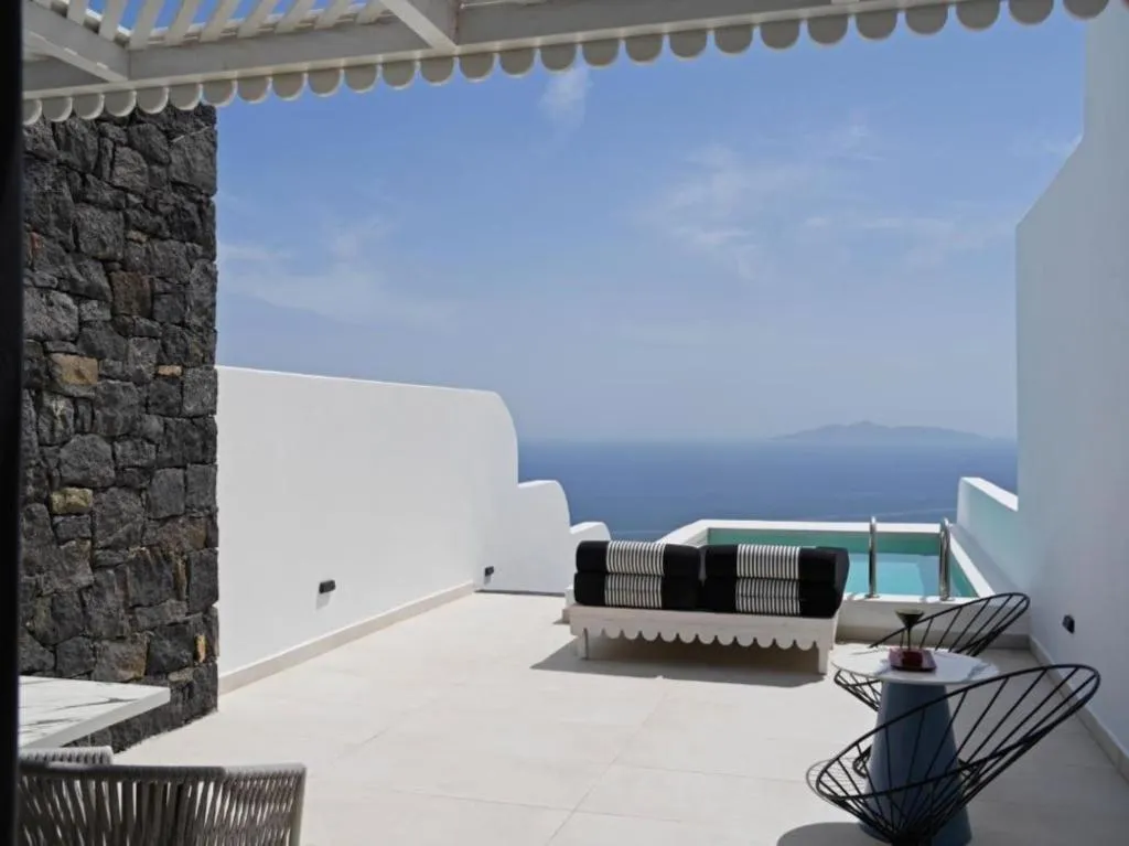 SUITE WITH VIEWS Room, Cresanto Luxury Suites Santorini, Santorini