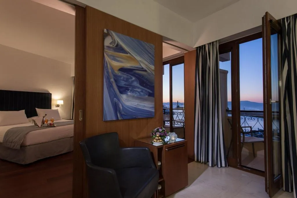 SUITE SEA VIEW Room, Porto Veneziano, Crete