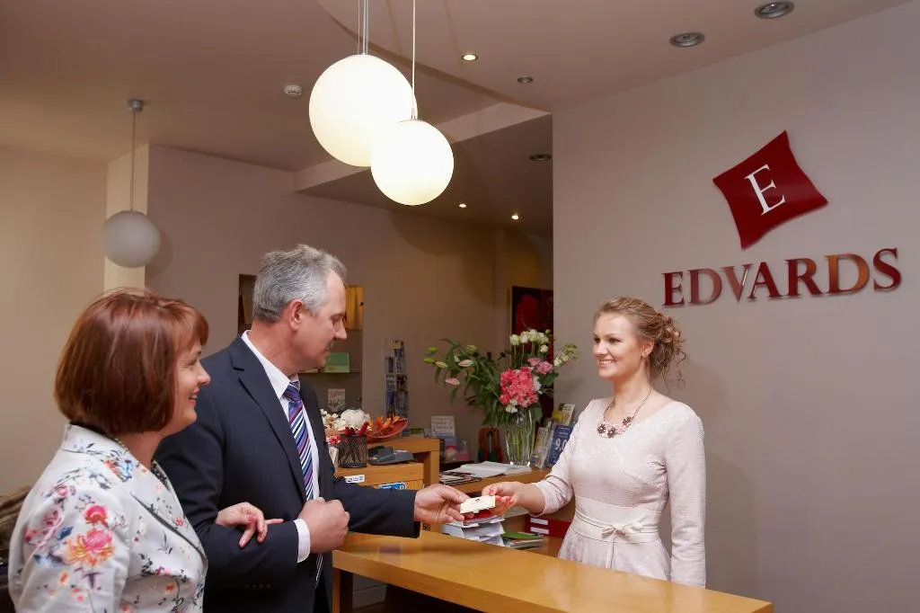 Lobby, Edvards, Riga