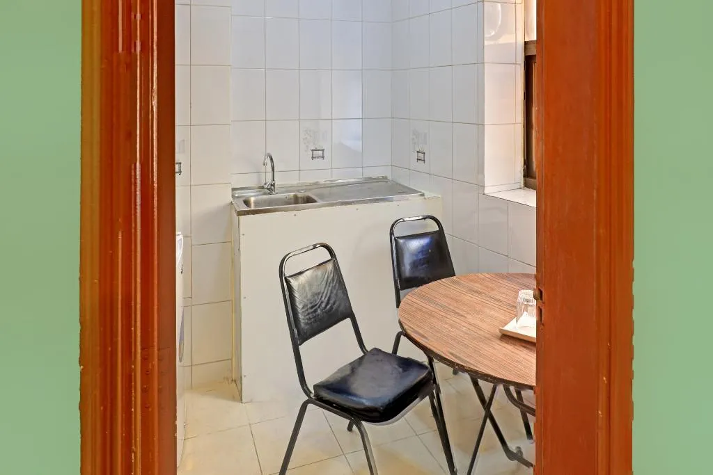 QUADRUPLE STANDARD Room, Al Karawan Hotel, Dubai