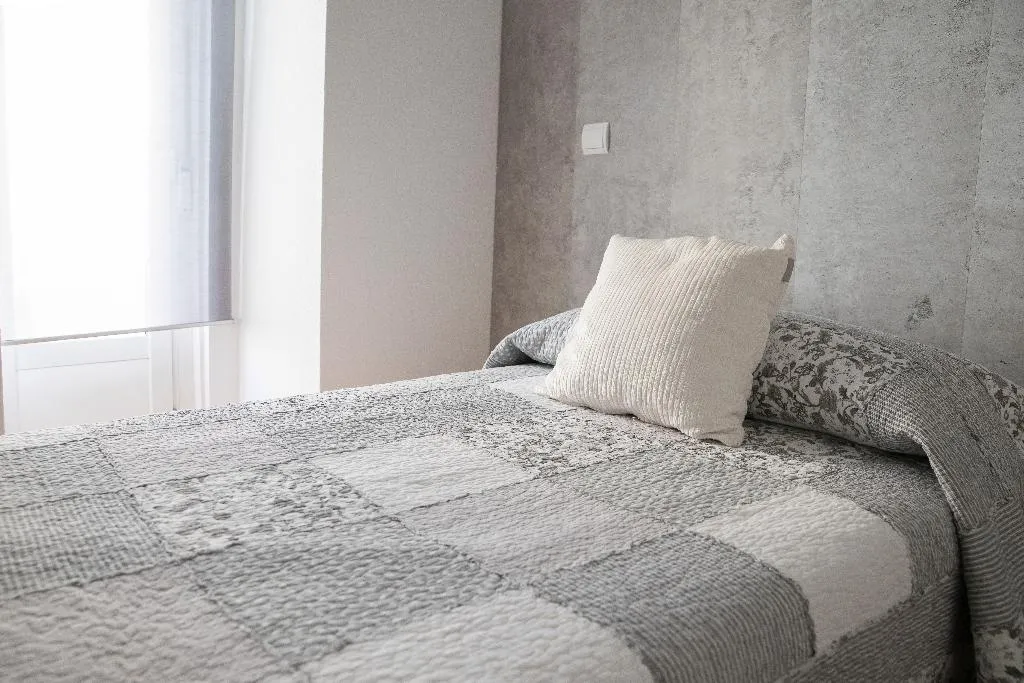 SINGLE STANDARD Room, Tokio, Madrid