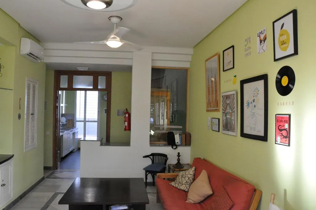 Sports and Entertainment, Lemon Garden Hostel Sevilla, Seville