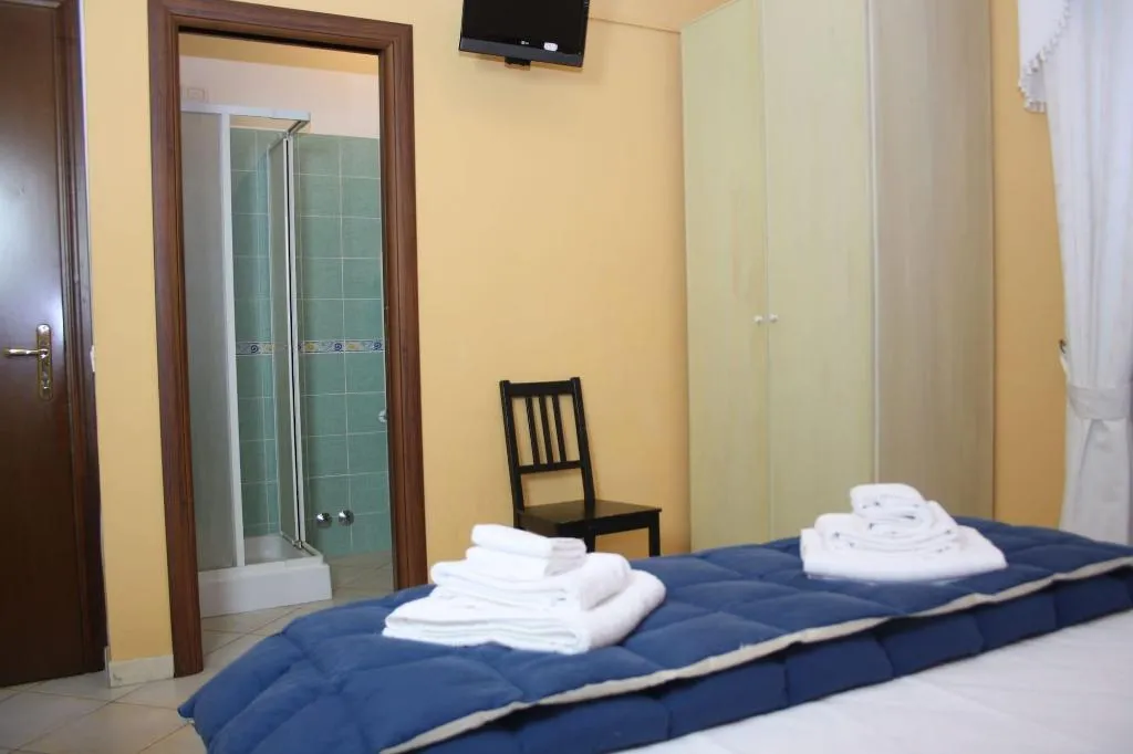 Room, La Dolce Vita Romana, Rome