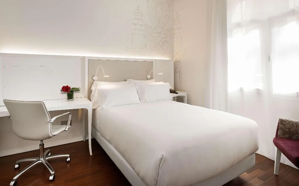 Room, NH Collection Madrid Abascal, Madrid