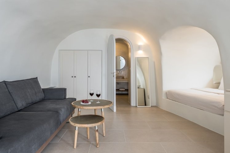Oia Castle Luxury Suites, Santorini