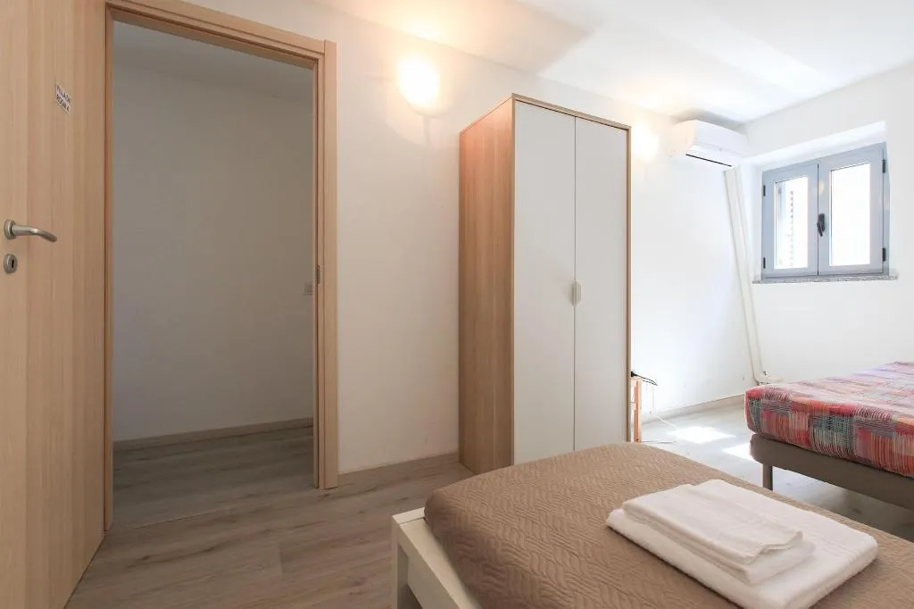 Room, Red Line Room Division, Milan