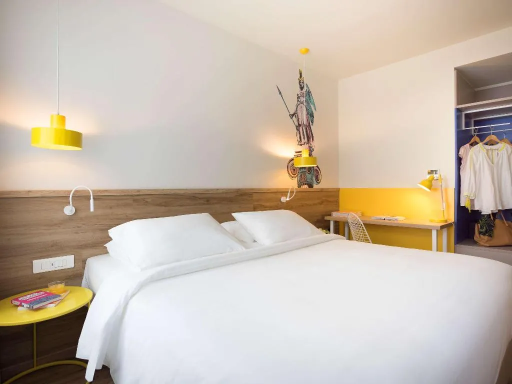 Double or Twin WITH DOUBLE BED Room, Ibis Styles Athens Routes, Athens