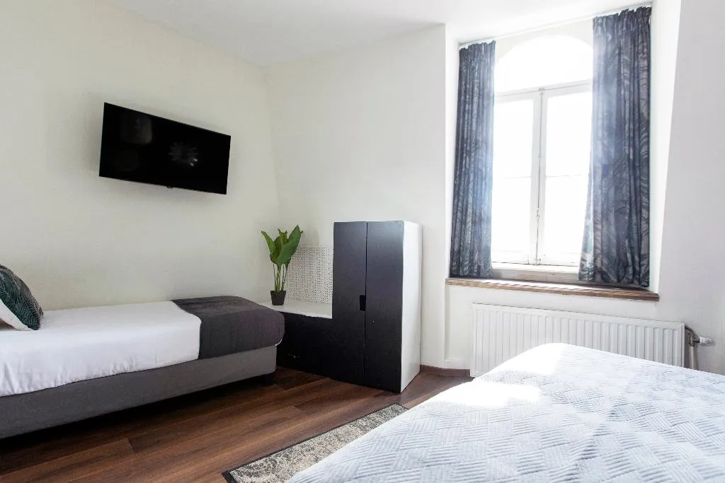 TRIPLE CANAL VIEW Room, Quentin Amsterdam Hotel, Amsterdam