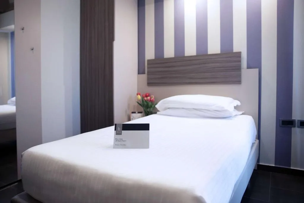 Room, Palace Hotel, Naples