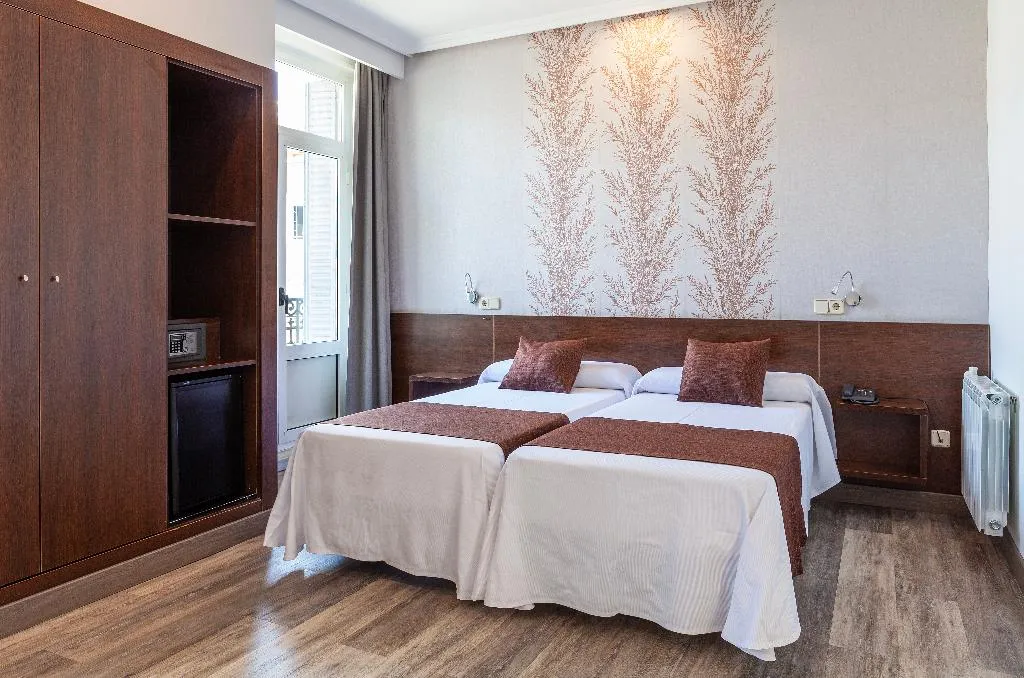 TWIN SUPERIOR Room, Mediodia, Madrid