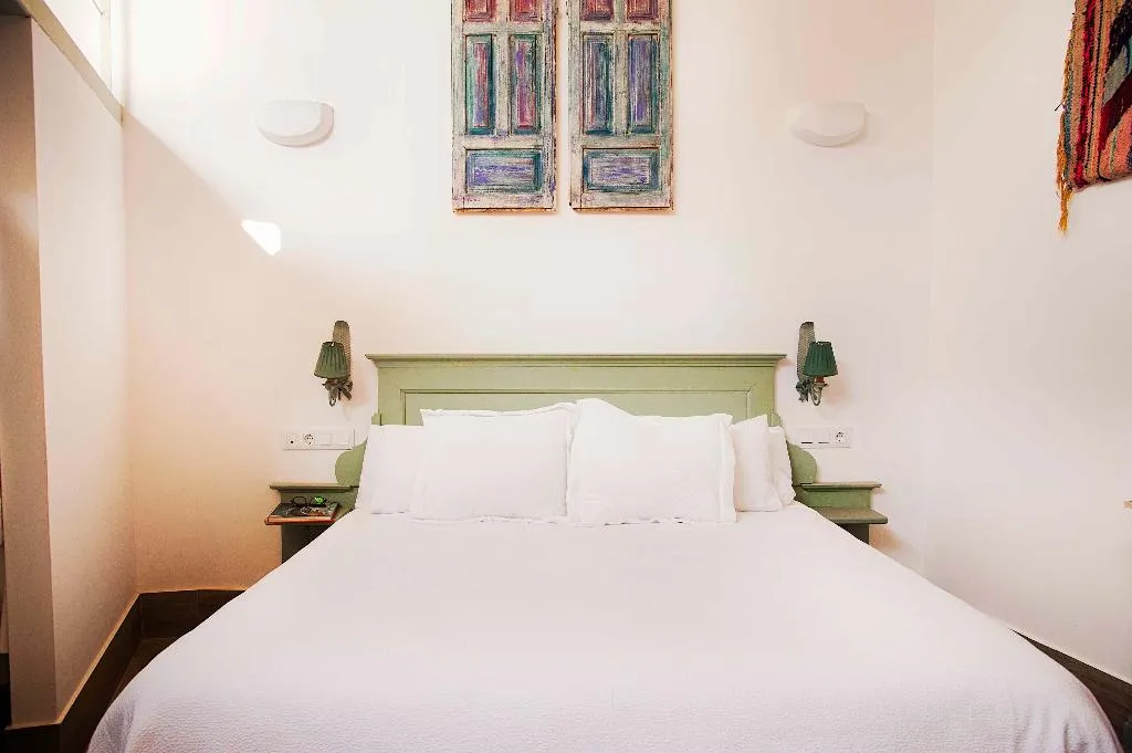 APARTMENT DUPLEX Room, Overland Suites Catedral Luxury Apartments, Seville