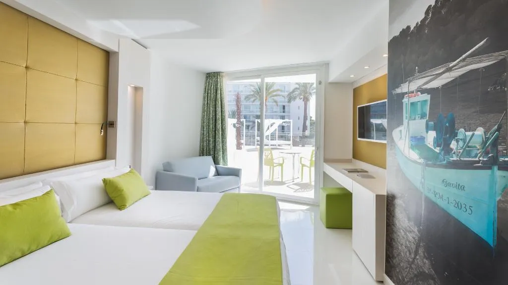Double or Twin STANDARD Room, Sirenis Hotel Tres Carabelas & SPA, Ibiza