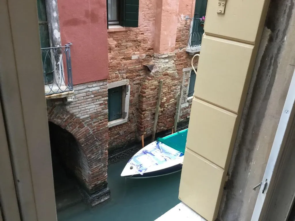 Room, Venice Sun Apartment And Rooms, Venice
