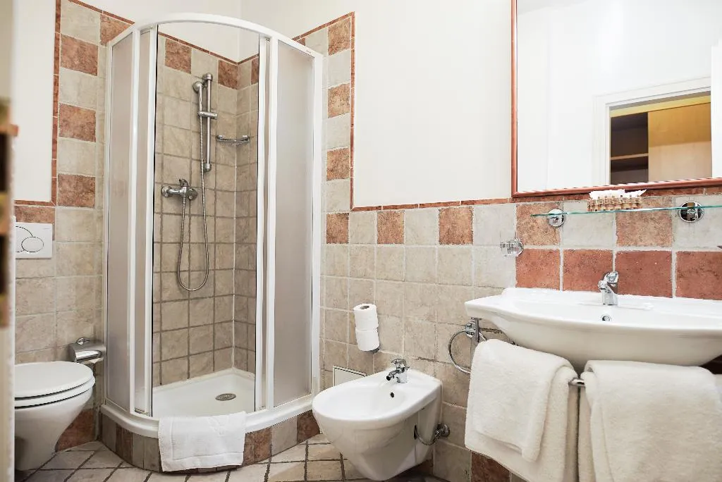 TRIPLE STANDARD Room, Hotel Tivoli Prague, Prague