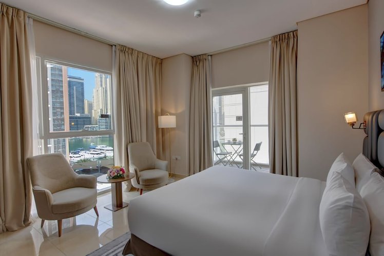 Royal Regency Suites Dubai Marina, Dubai