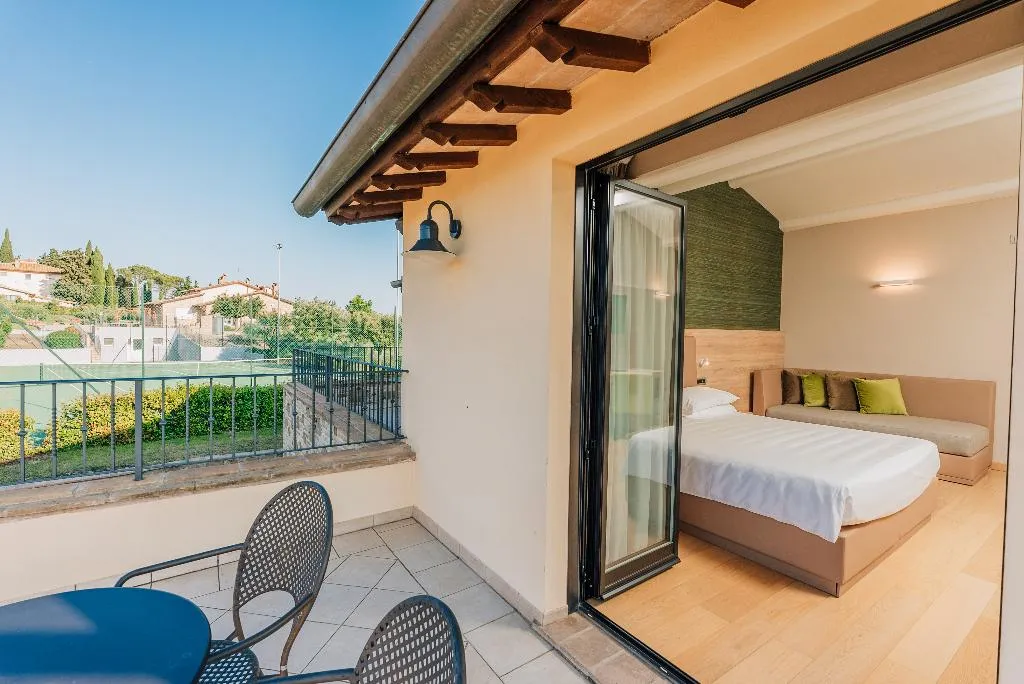 DOUBLE CLASSIC WITH TERRACE Room, Borgobrufa Spa Resort Adults Only, Perugia