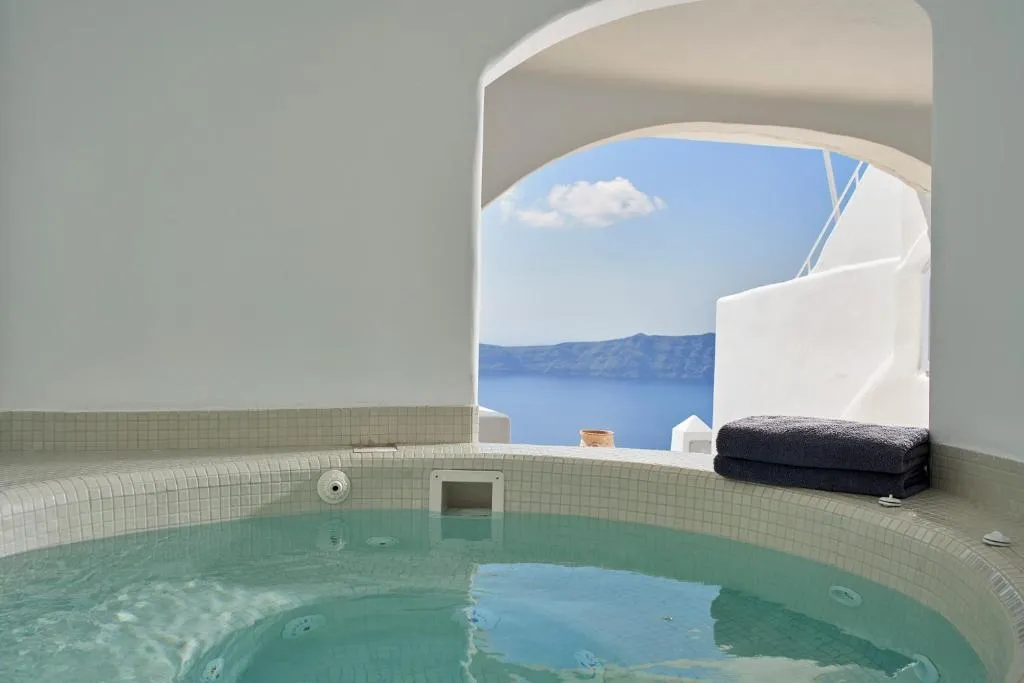 VILLA WITH JACUZZI Room, El Verano Collection Santorini, Santorini