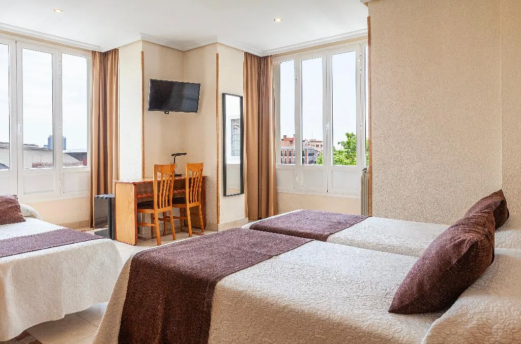 TRIPLE STANDARD Room, Mediodia, Madrid