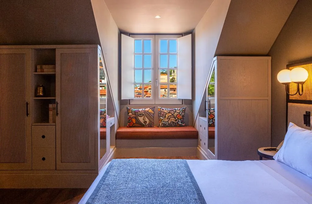 DOUBLE DELUXE Room, Timbre Virtudes, Porto