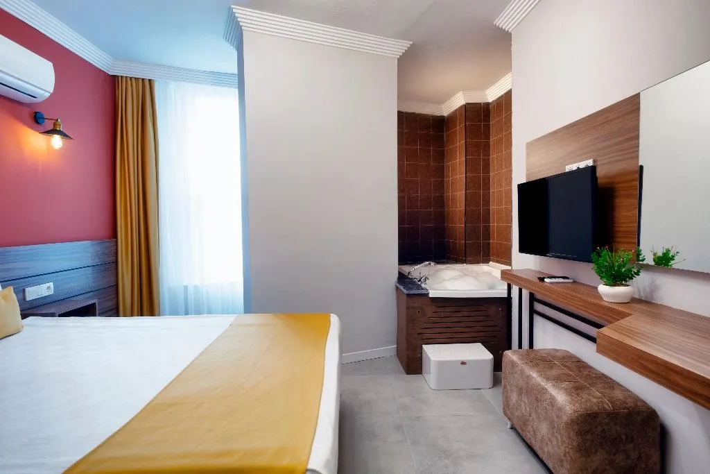 DOUBLE WITH JACUZZI Room, Terra Rossa Suites, Antalya