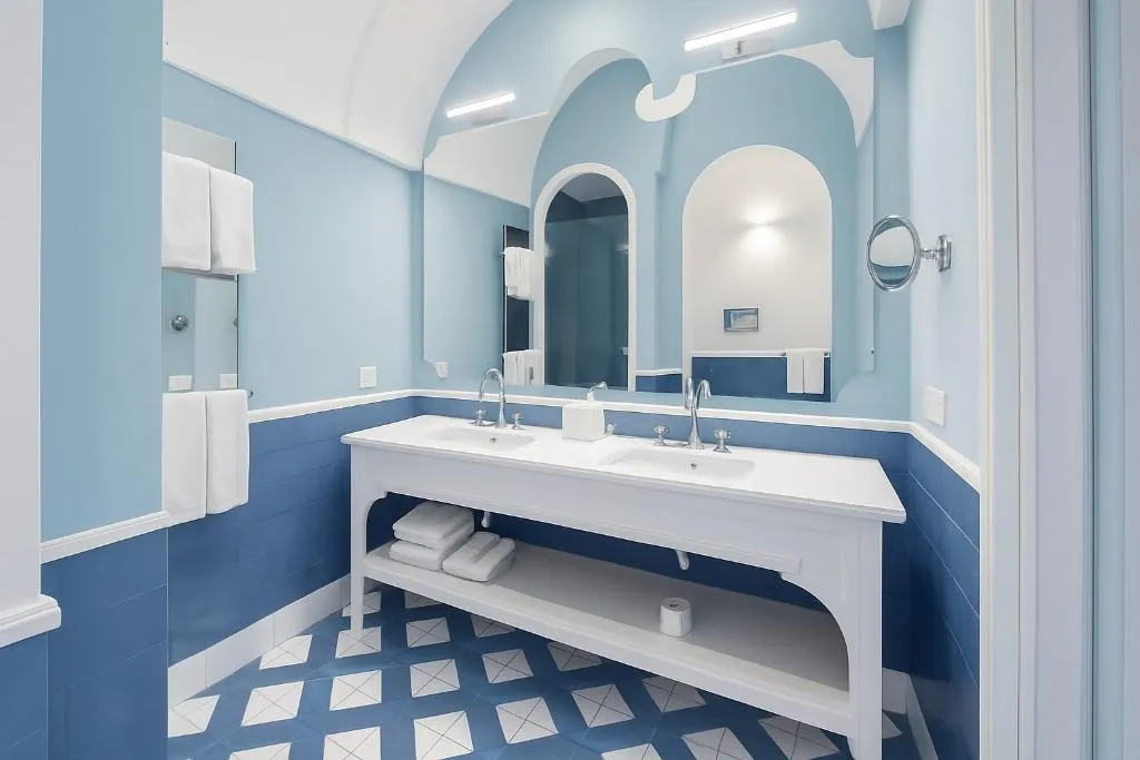 Room CITY VIEW Room, Grand Hotel Europa Palace, Naples
