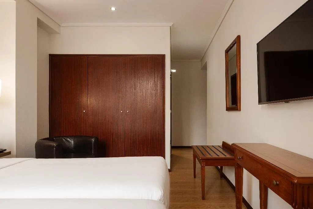 TRIPLE STANDARD Room, Da Bolsa, Porto