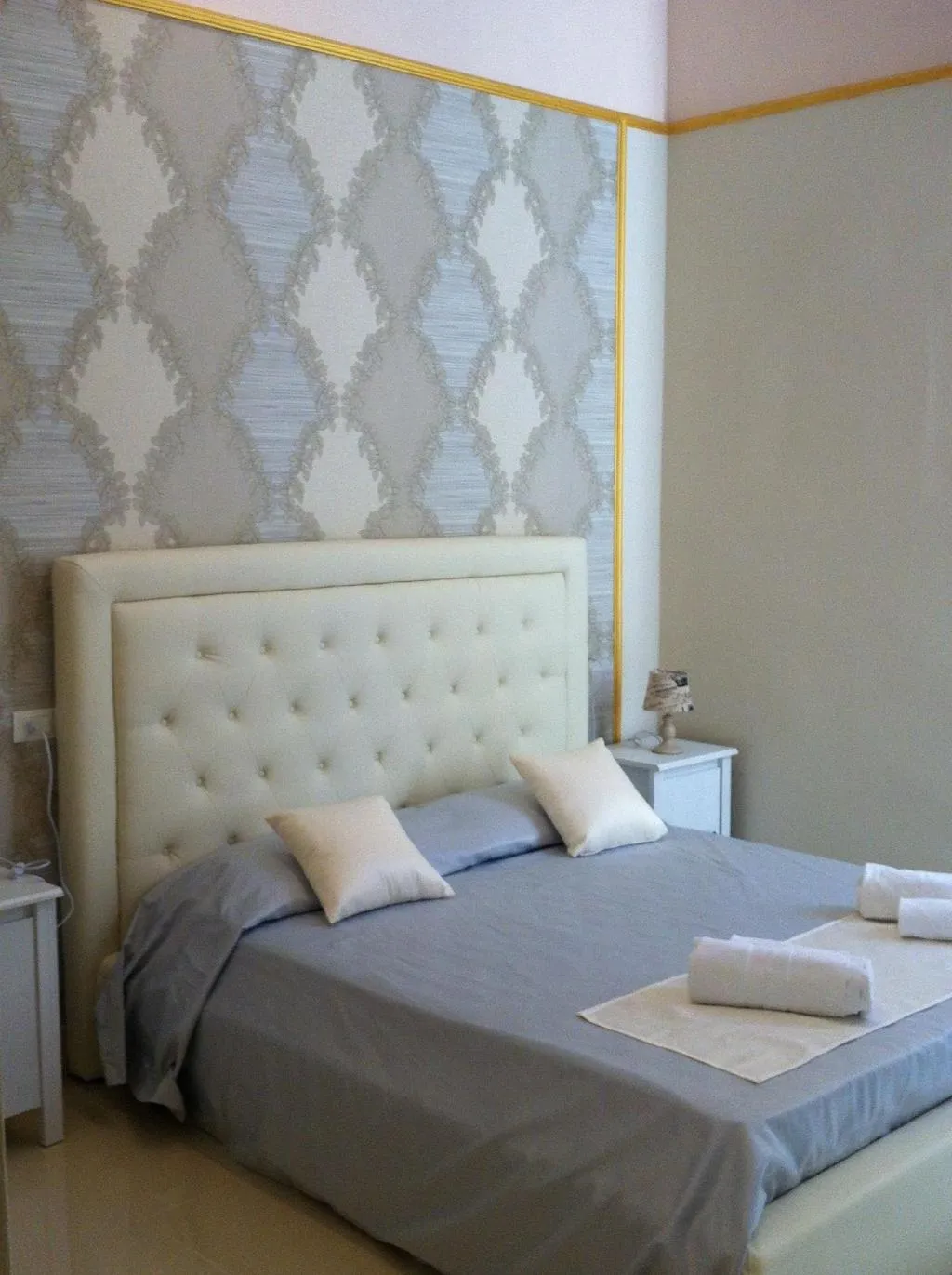 Room, Magister, Rome