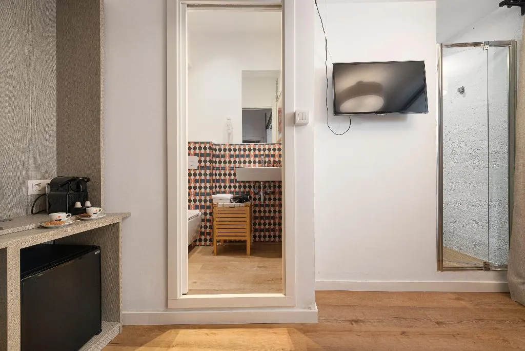 Double or Twin BASIC Room, Brondo Architect, Majorca