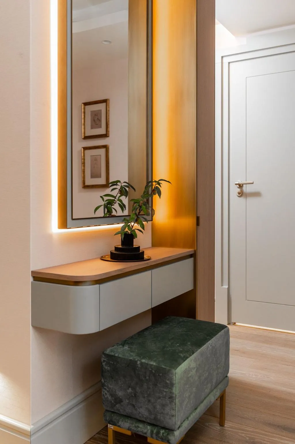 APARTMENT THREE BEDROOMS WITH KITCHENETTE Room, Art Boutique ApartHotel, Krakow