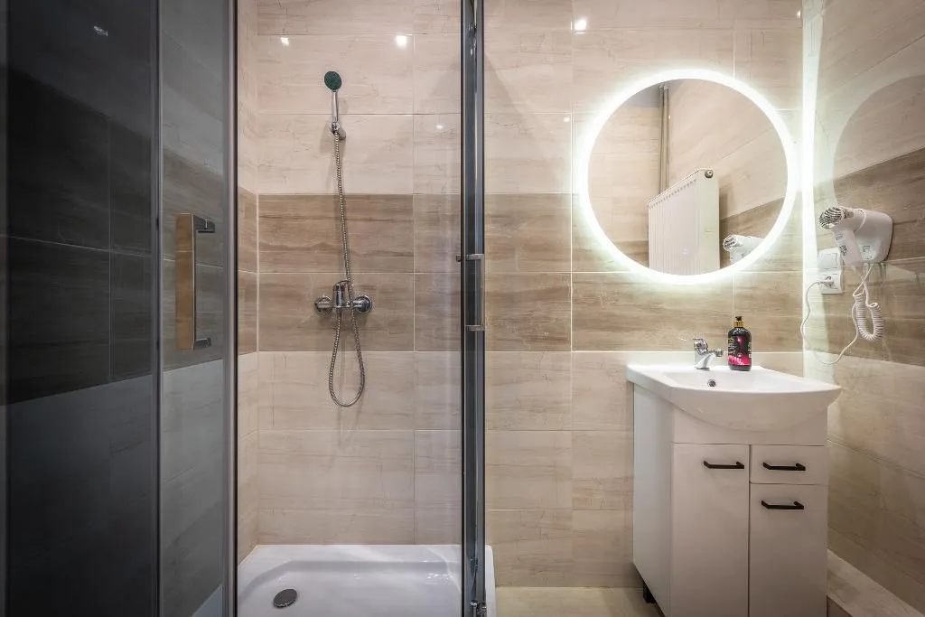 APARTMENT CAPACITY 2 Room, Queen Apartments, Krakow