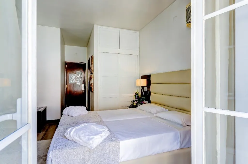 TWIN STANDARD Room, Hotel Lx Rossio, Lisbon