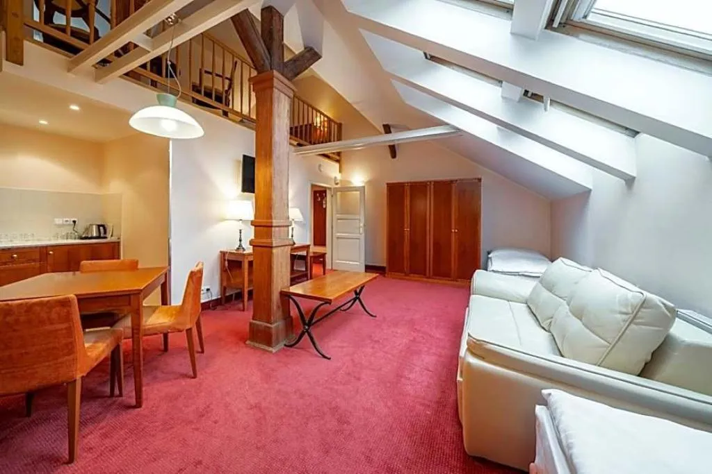 Room, Hotel Raffaello, Prague