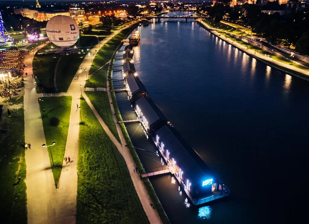 General view, New Port Hotel, Krakow