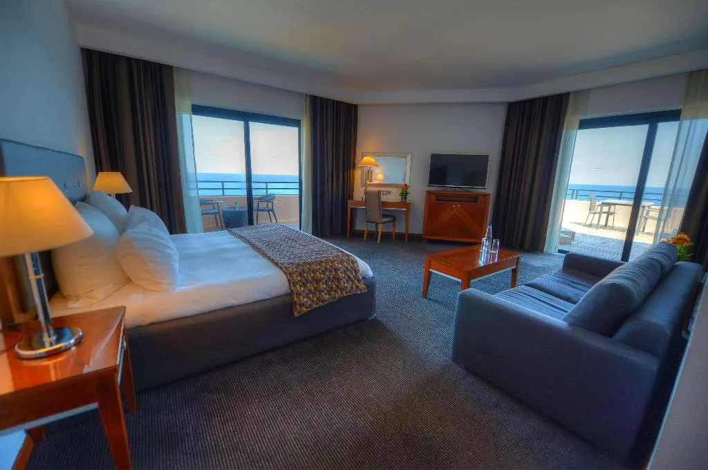 Room, Radisson Blu Resort, Malta St. Julians, Malta