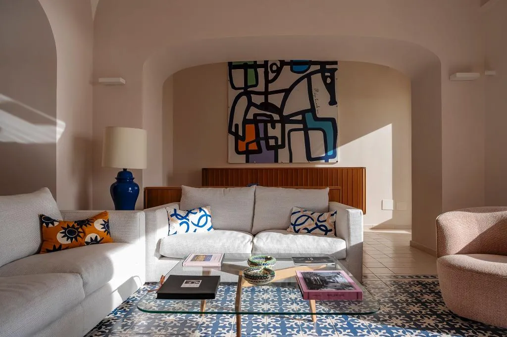 APARTMENT THREE BEDROOMS THREE BATHROOMS Room, Villa Certosa, Naples