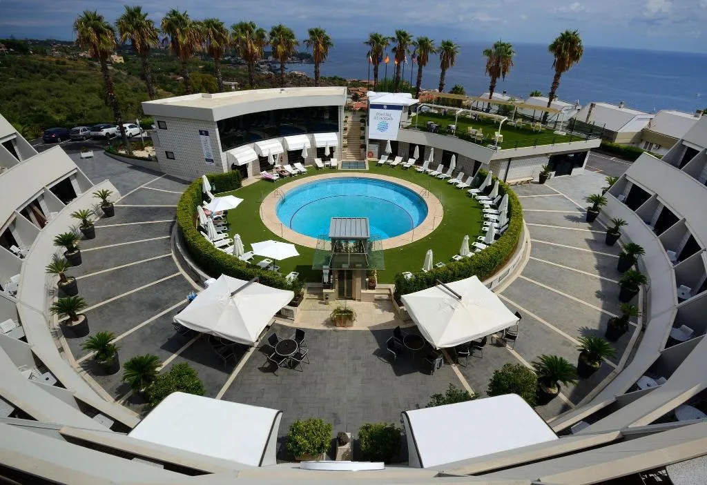 Terrace, President Park, Catania