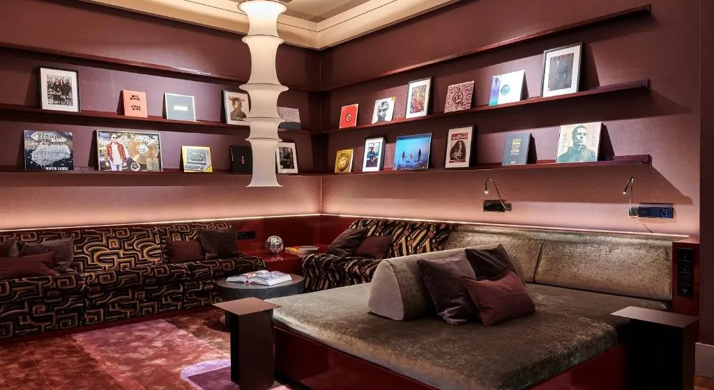 SUITE STANDARD Room, De LEurope Amsterdam, Amsterdam