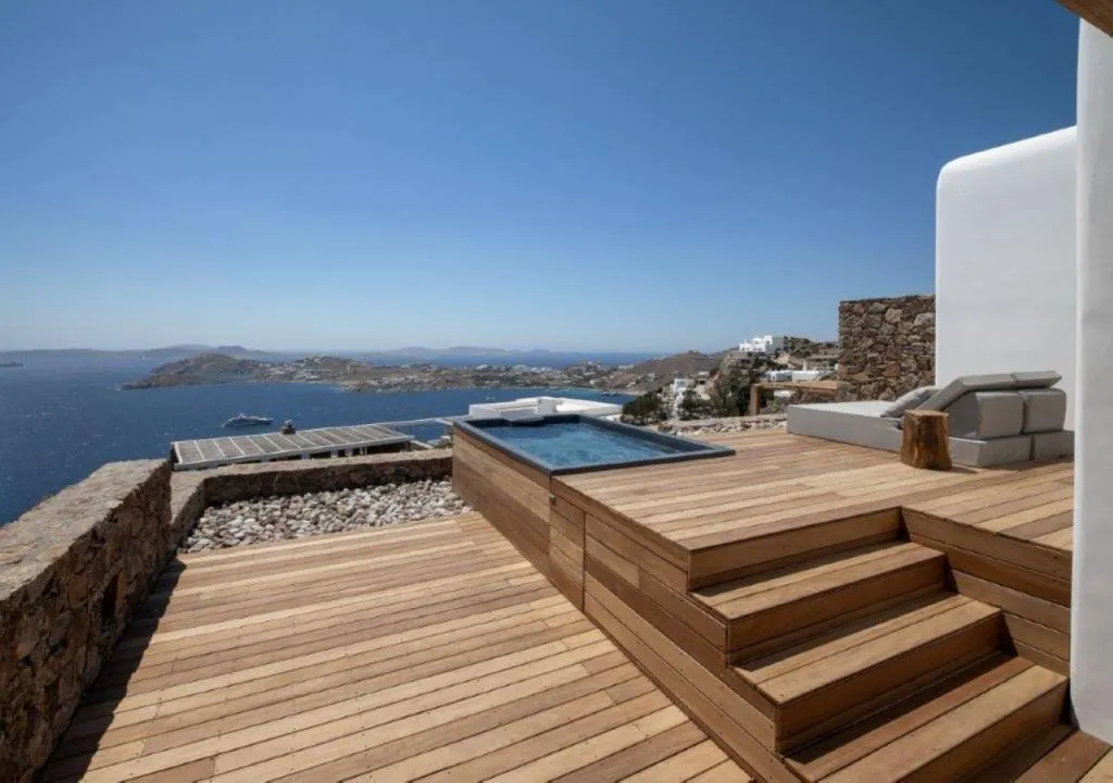 SUITE DELUXE WITH JACUZZI Room, Alissachni Mykonos, Mykonos