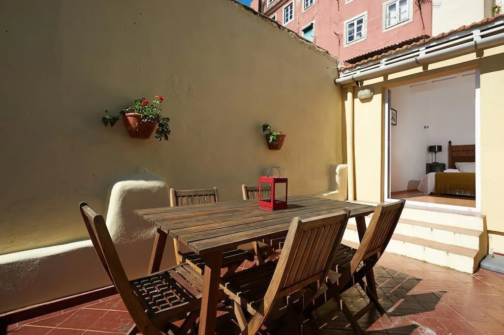 APARTMENT PREMIER TWO BEDROOMS Room, Hello Lisbon Principe Real Apartments, Lisbon