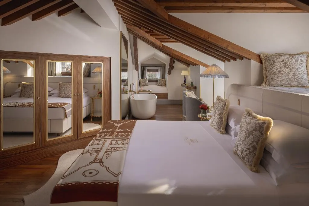 SUITE Presidential Room, Hotel Gabrielli Venezia - Starhotels Collezione, Venice