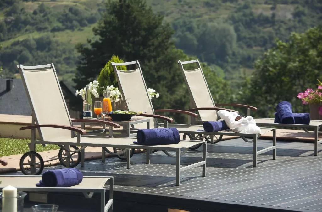 Sports and Entertainment, Parador de Vielha, Costa Brava