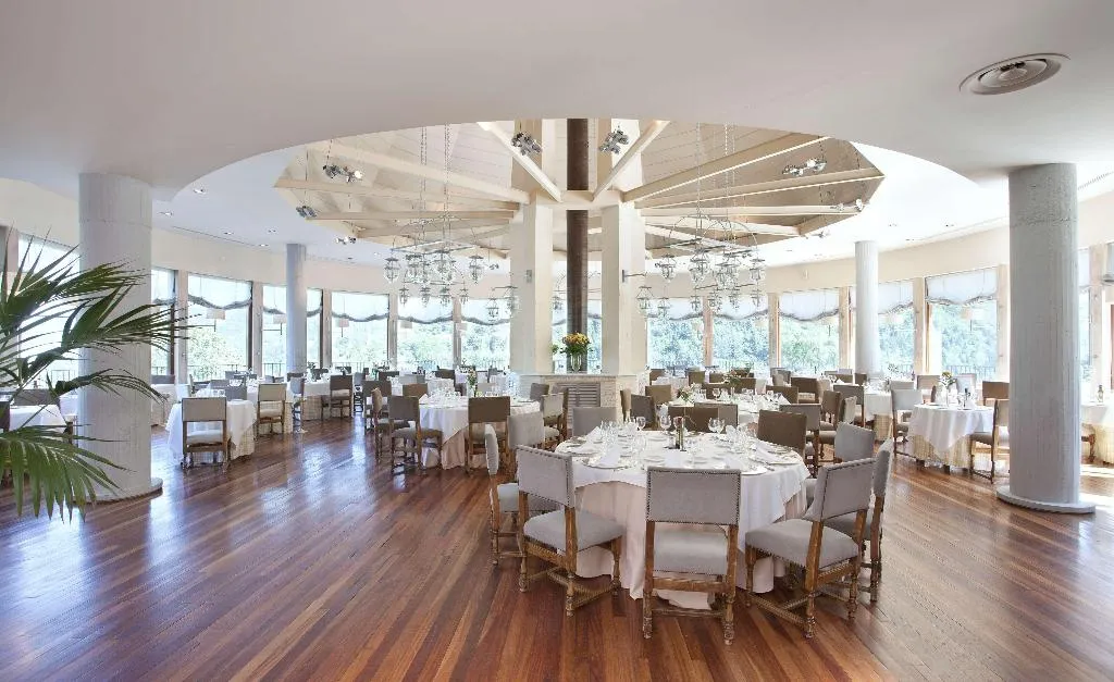 Restaurant, Parador de Vielha, Costa Brava