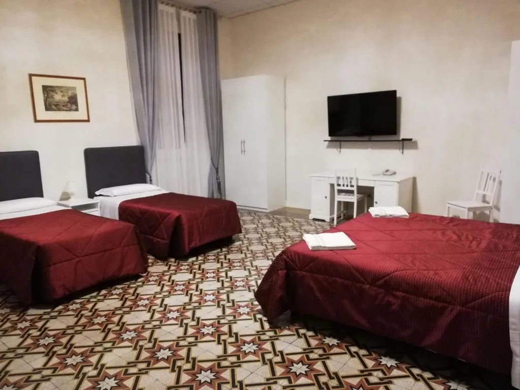 Room, Hotel St. James, Florence