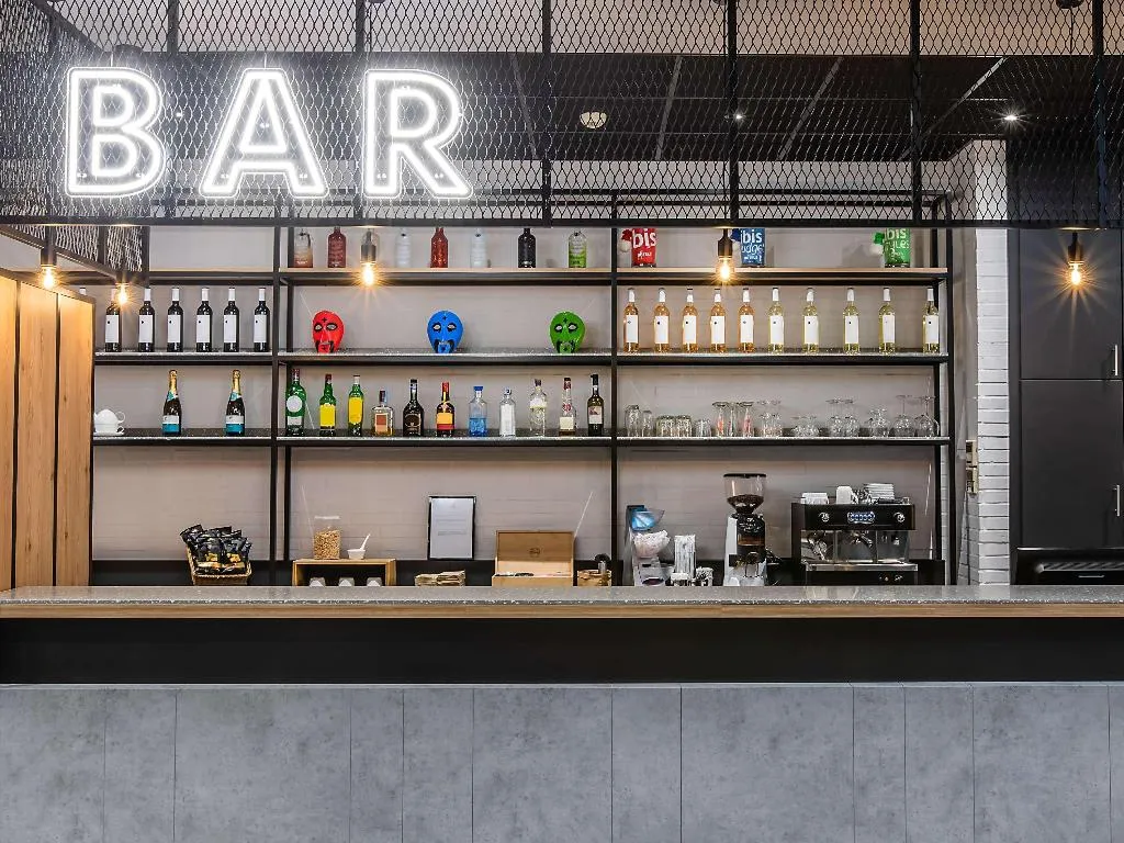 Bar, Ibis Braganca, Porto